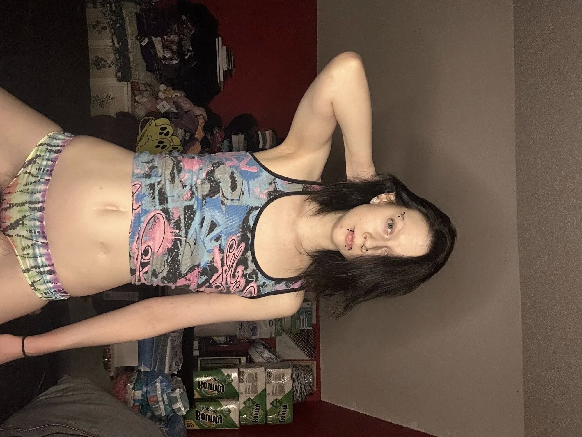 Horny Mommy - 20 Pics