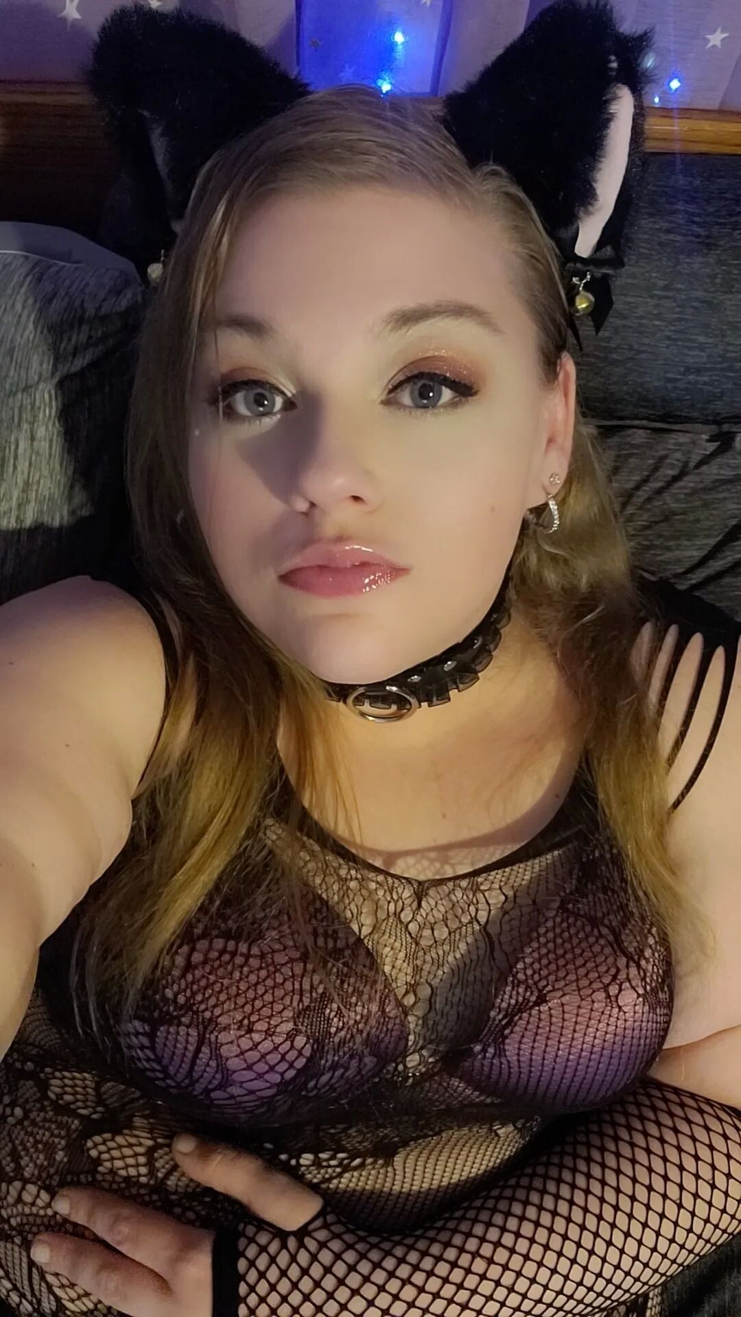 Sexy goth kitty cosplay with ears and tail - 12 Pics