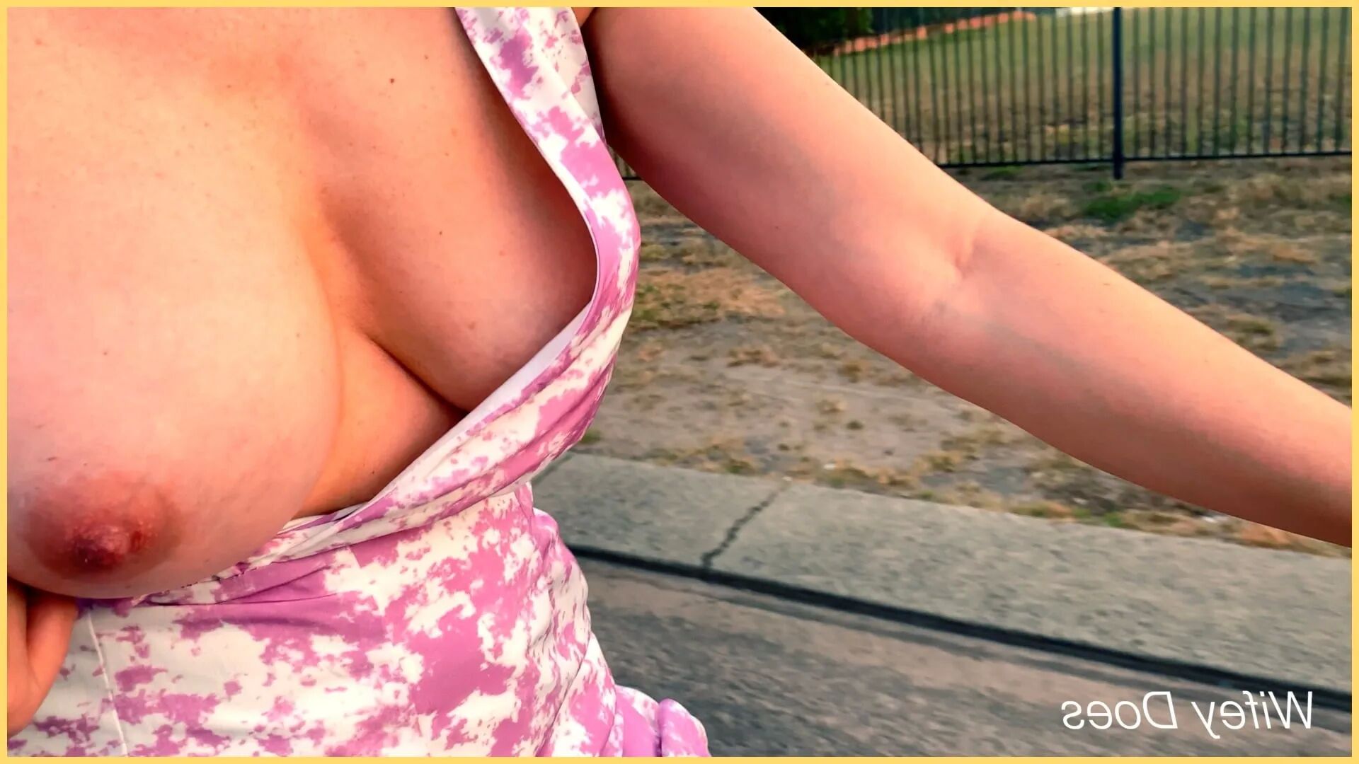 Wifey flashes her tits in public - 13 Pics