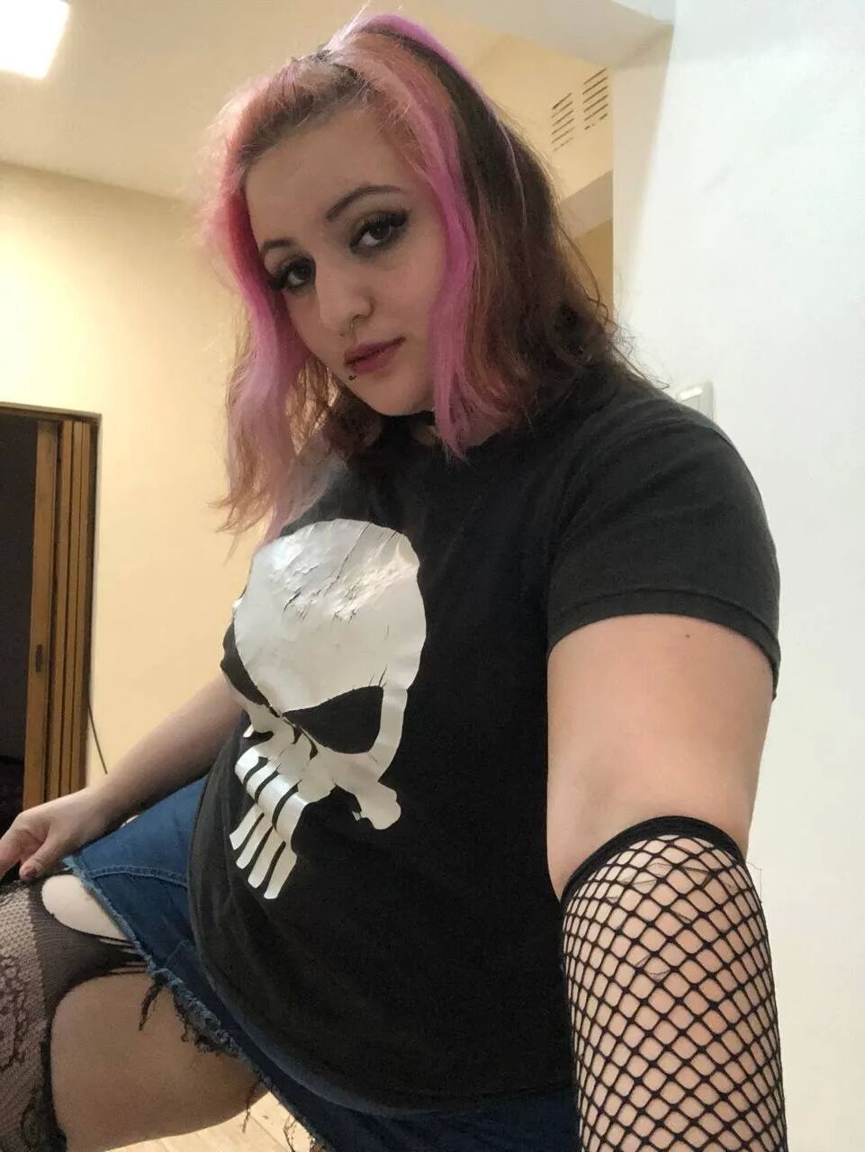 Rockstar pink head - 18 Pics