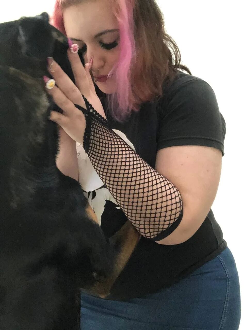 Rockstar pink head - 18 Pics