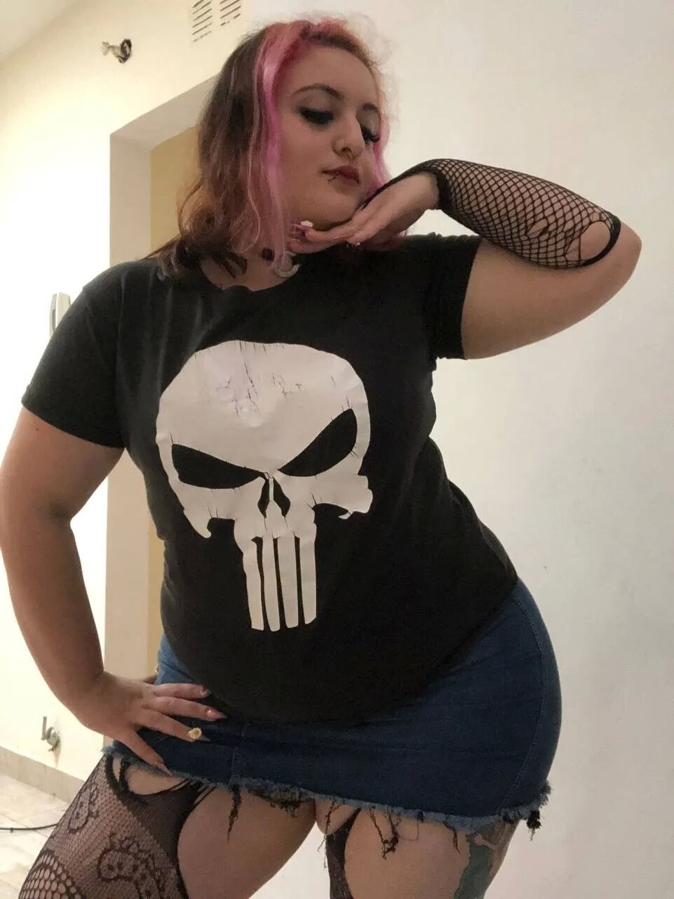 Rockstar pink head - 18 Pics