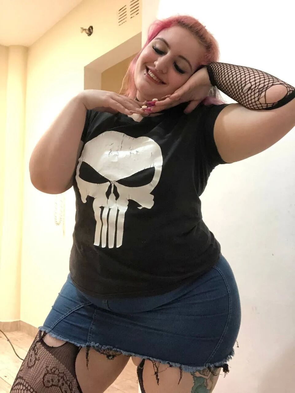 Rockstar pink head - 18 Pics