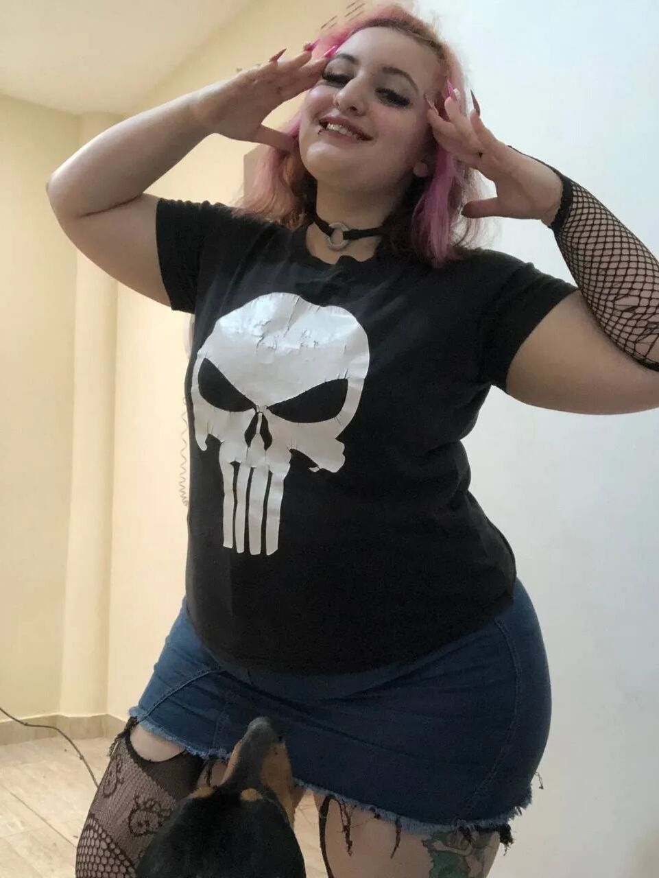 Rockstar pink head - 18 Pics
