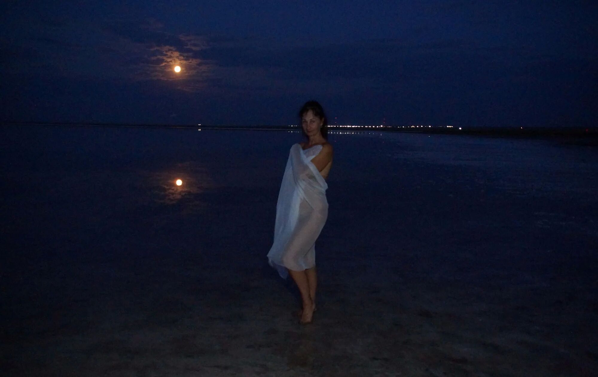 In the moonshine - 39 Pics