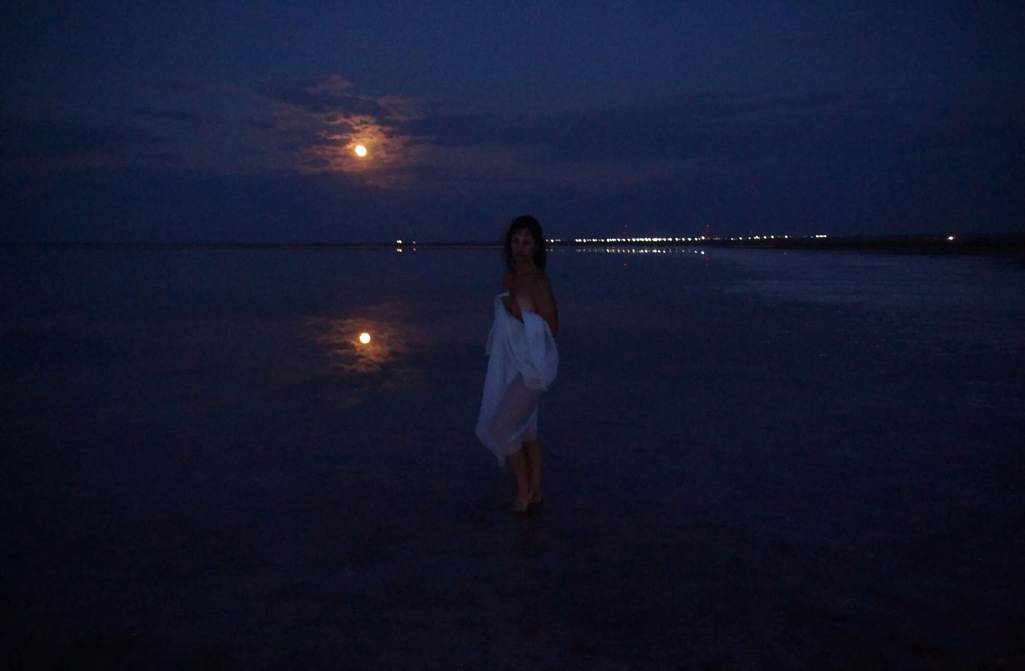 In the moonshine - 39 Pics