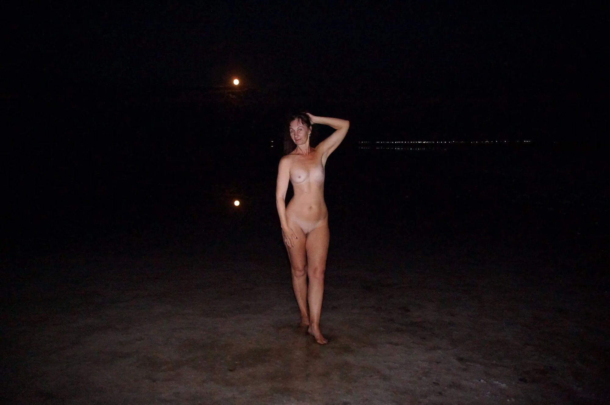 In the moonshine - 39 Pics