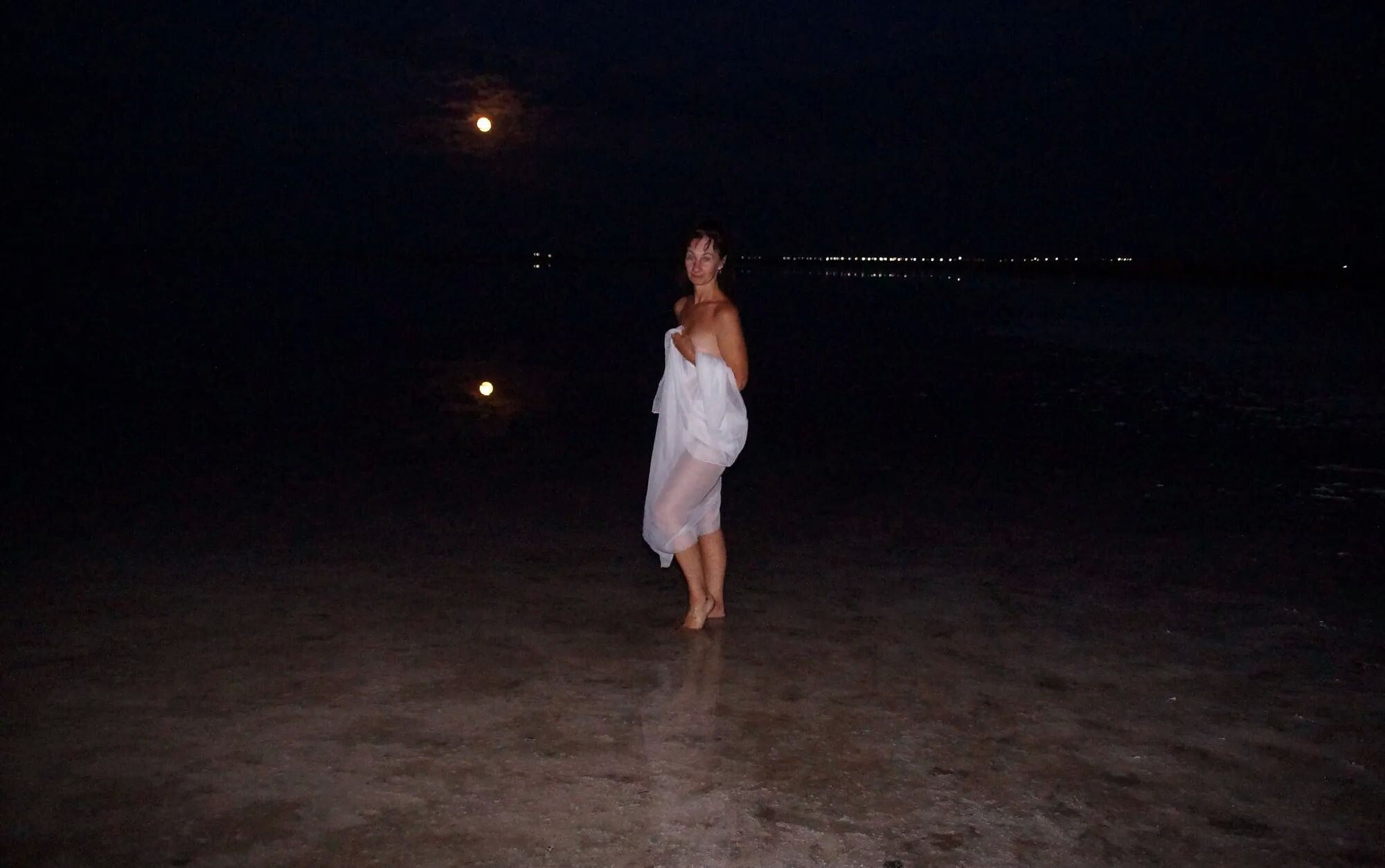 In the moonshine - 39 Pics
