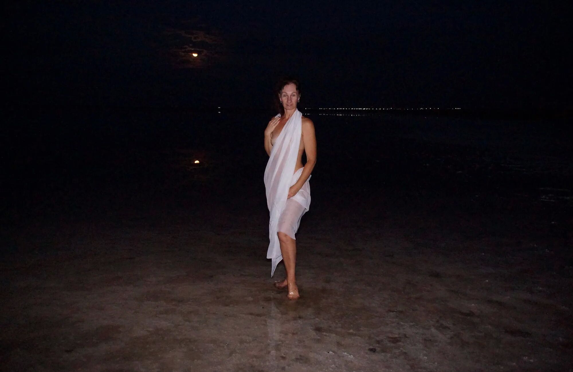 In the moonshine - 39 Pics