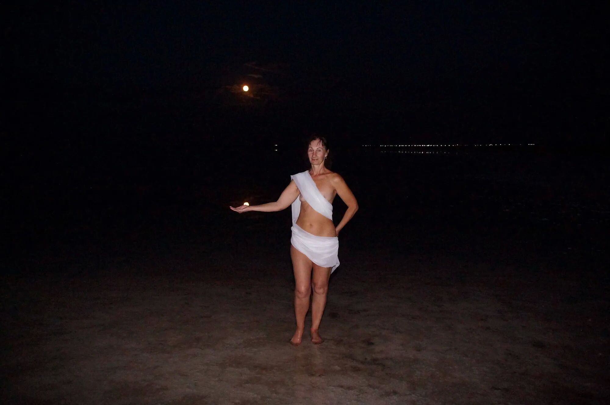 In the moonshine - 39 Pics