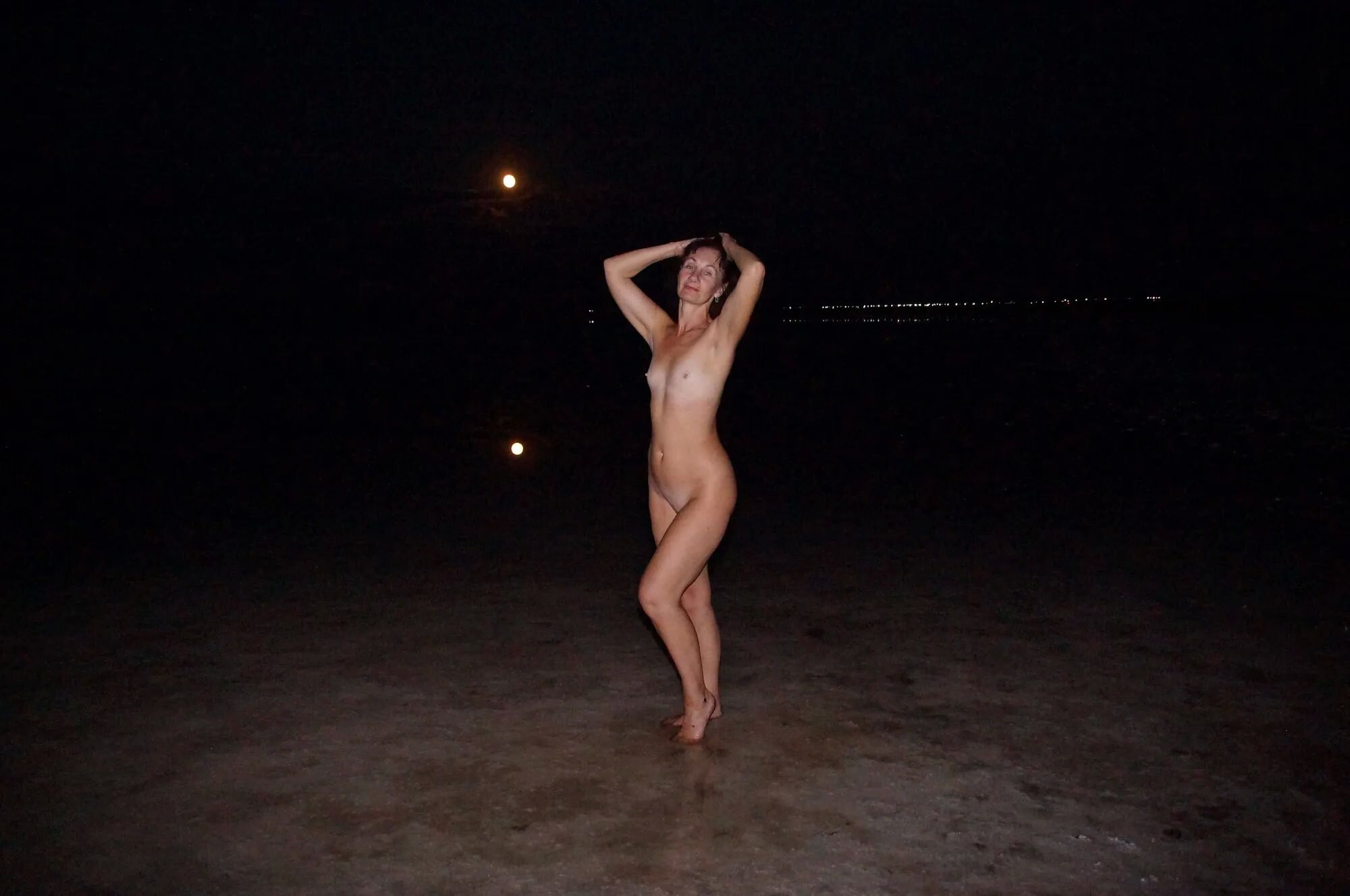 In the moonshine - 39 Pics