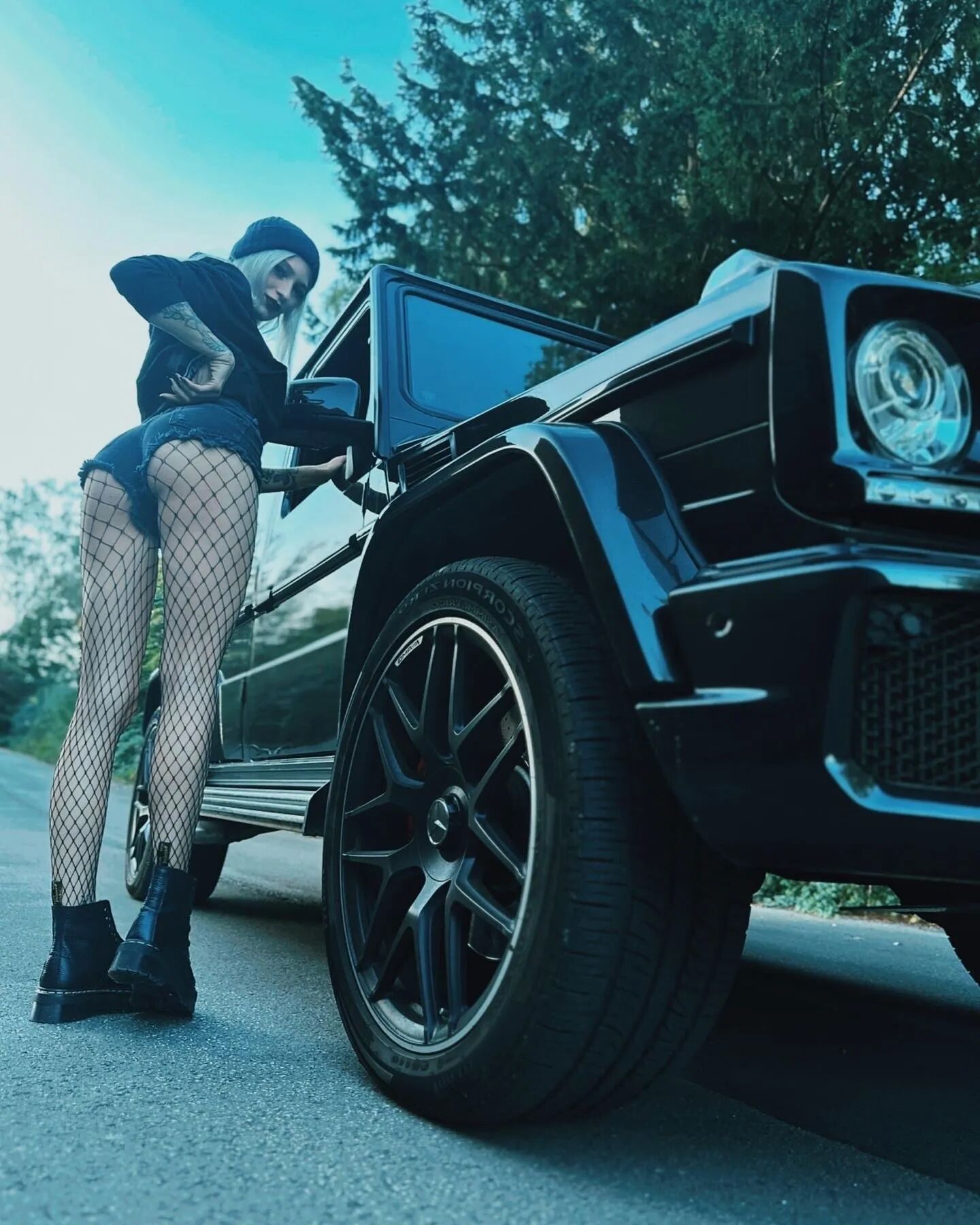Car Shootings - 20 Pics
