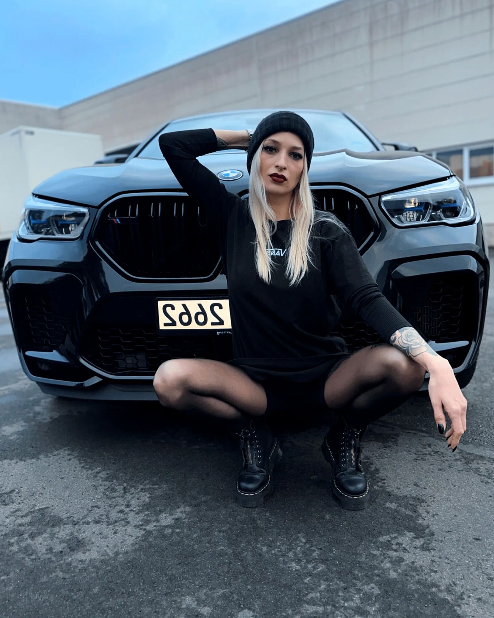 Car Shootings - 20 Pics