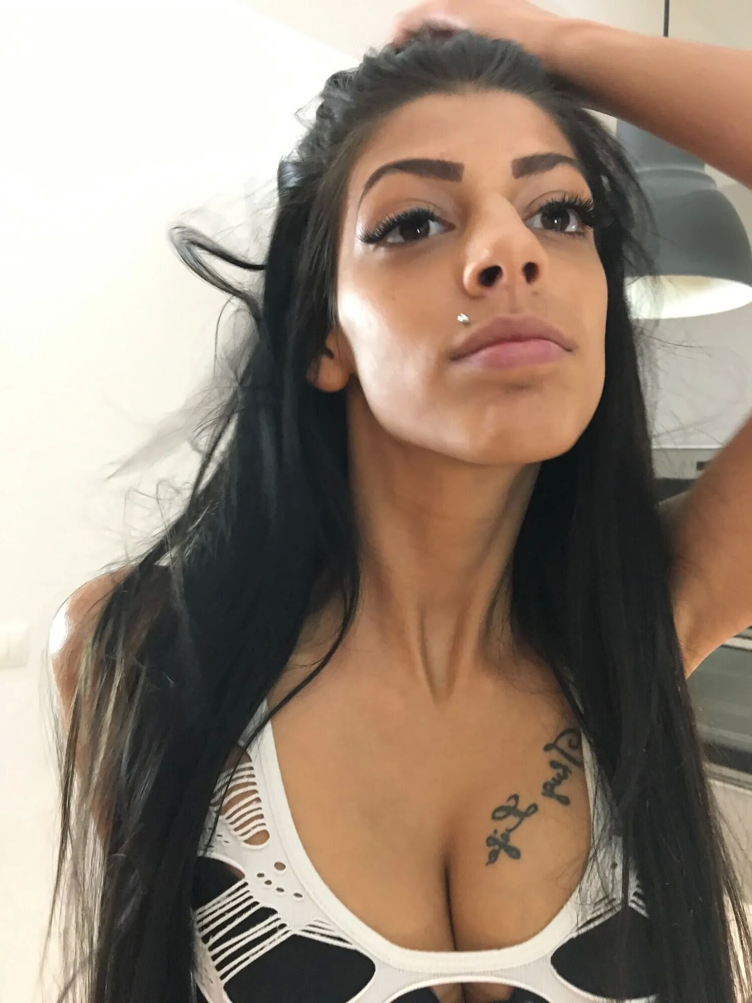 Skinny Teen Nicole Alesia - 37 Pics