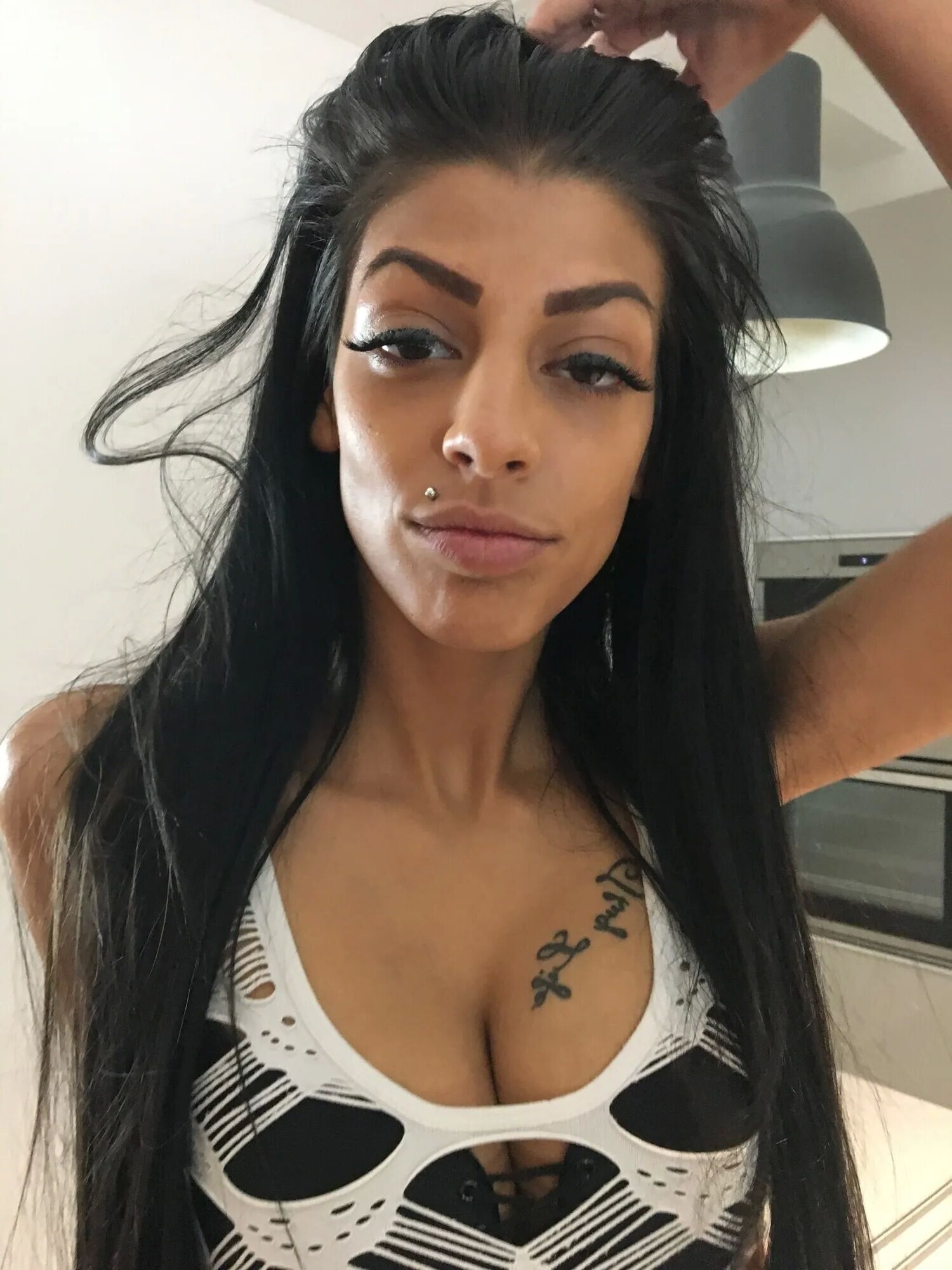 Skinny Teen Nicole Alesia - 37 Pics