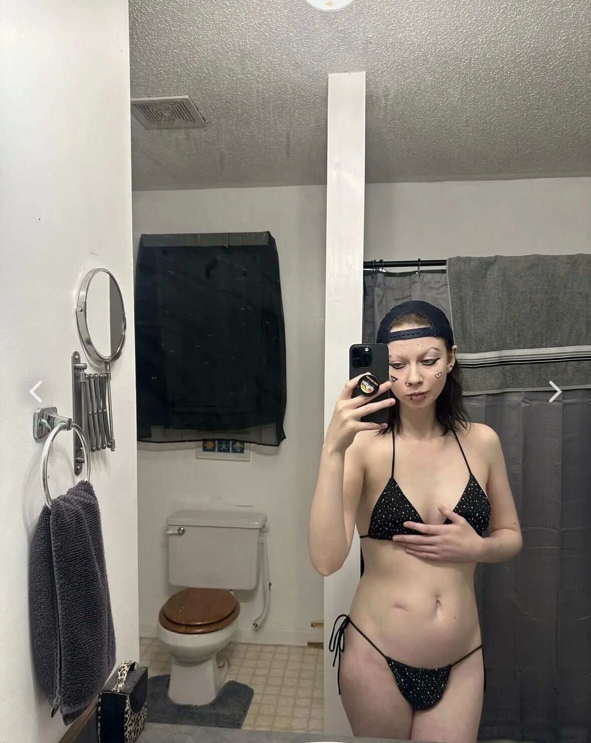 Gothic Milf - 19 Pics