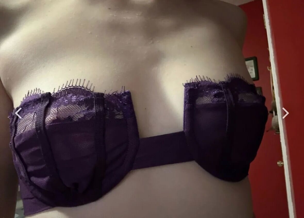 Horny Ariel - 13 Pics