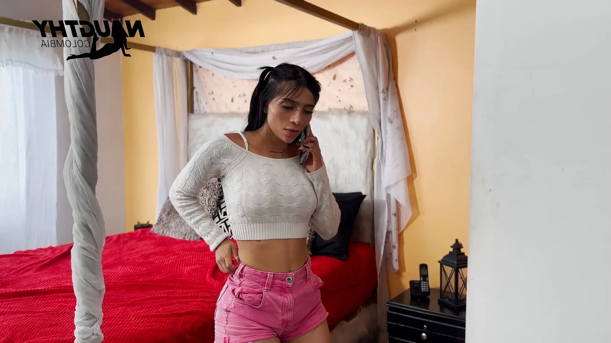A delicious surprise to my boyfriend by video call - 17 Pics