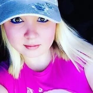 XXX shots ---Kendra Zielinski - 40 Pics