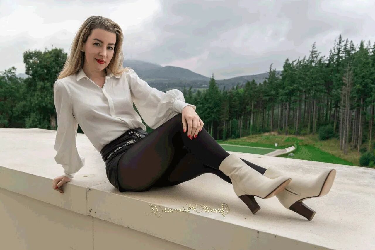 SpoiltPrincessG - 9 Pics
