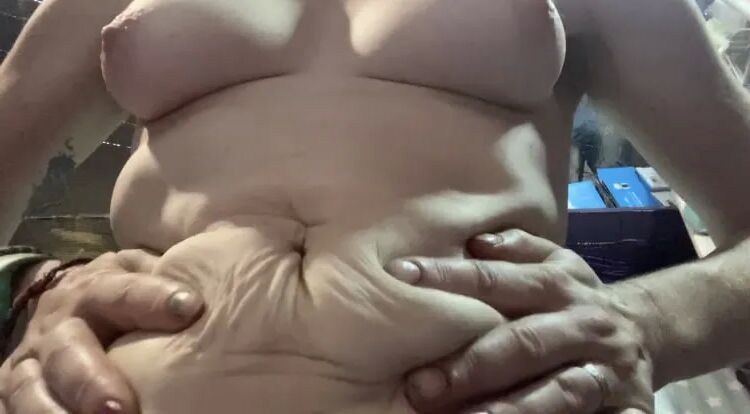 Squishy Stomach Play - 23 Pics