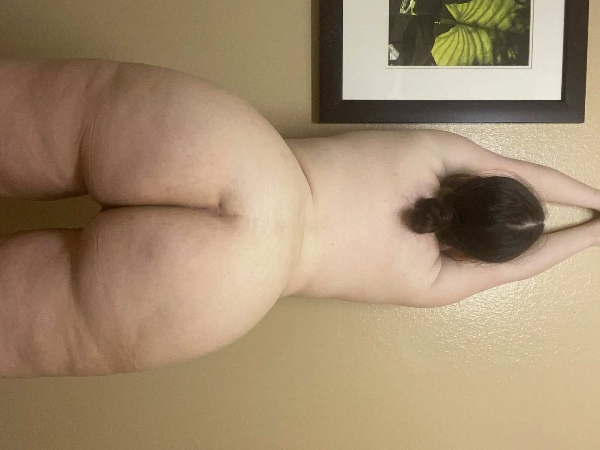 Quick pics in the hotel Bathroom - 19 Pics