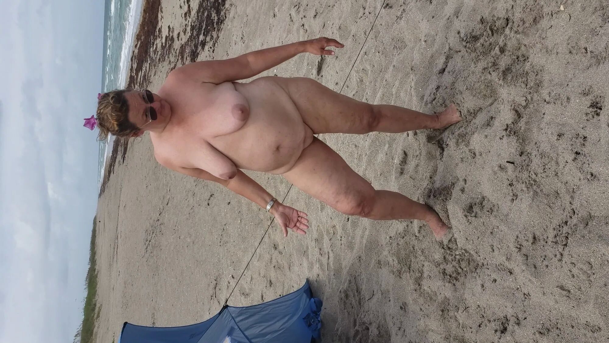 BBW having fun at the nude beach! - 38 Pics