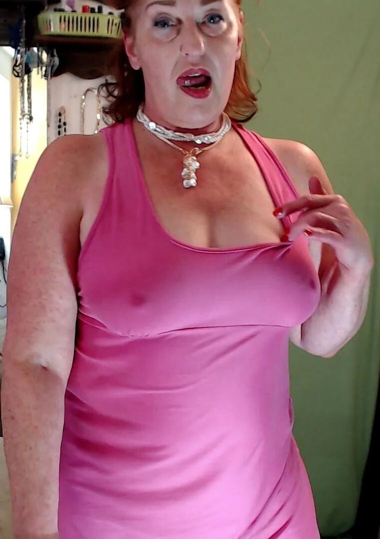 DawnSkye's Boobs - 37 Pics
