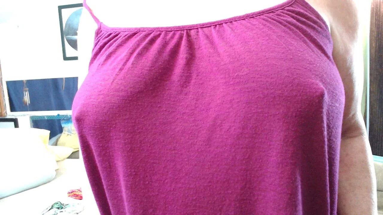 DawnSkye's Boobs - 37 Pics
