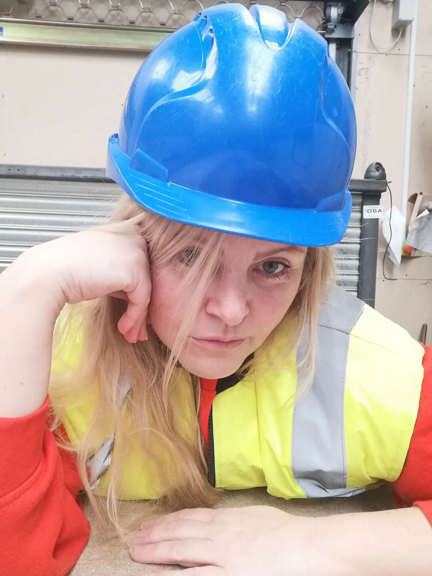 Real Mature Chubby Blonde flashing in the warehouse - 6 Pics