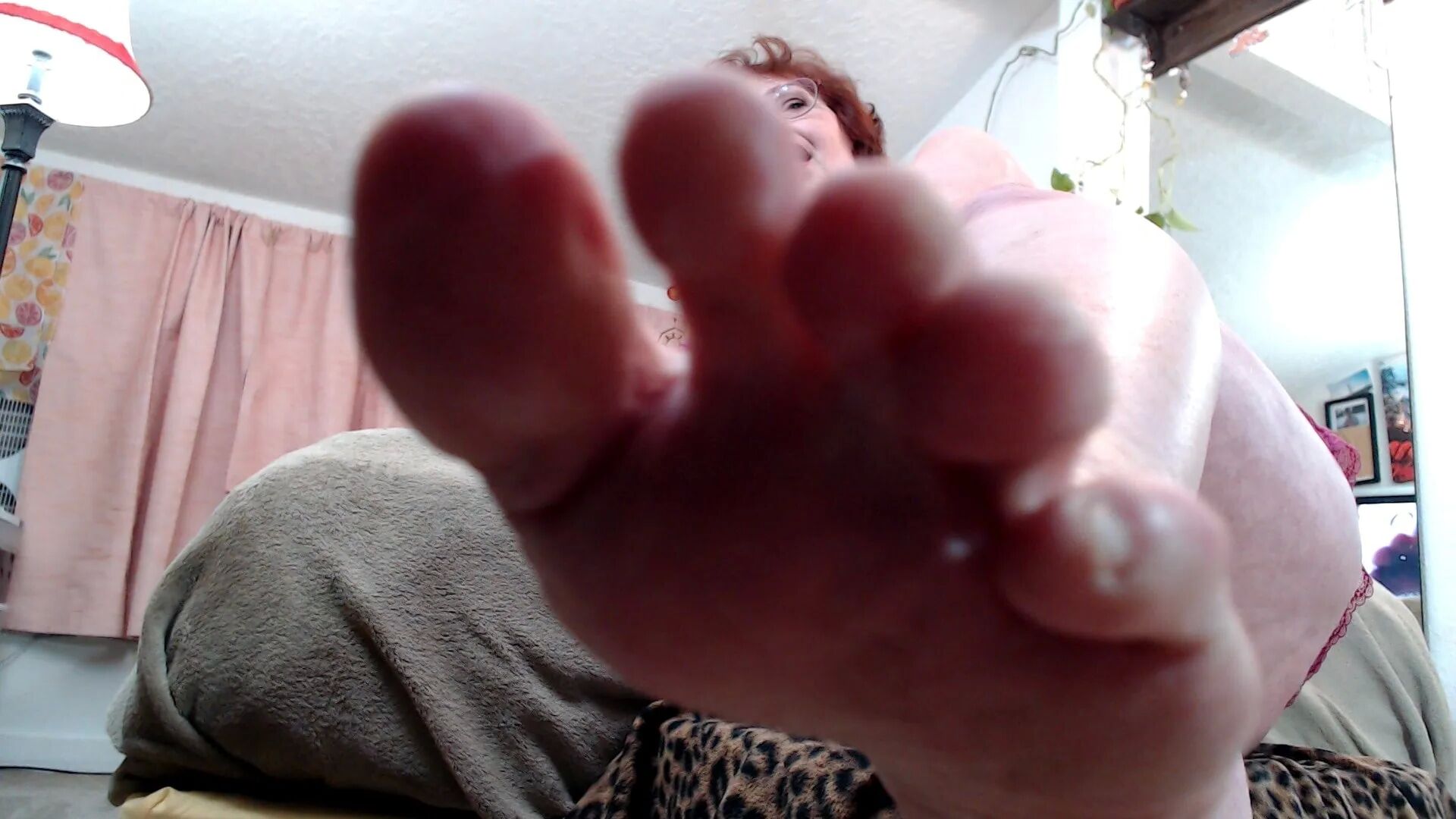 DawnSkye presents her sexy feet. - 48 Pics