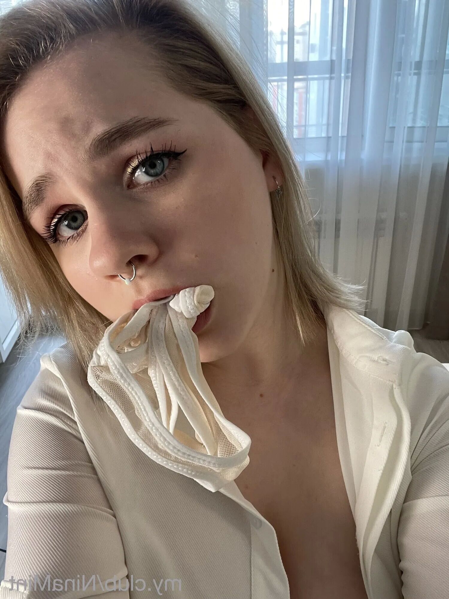 Nina Mint Free Photos - 40 Pics