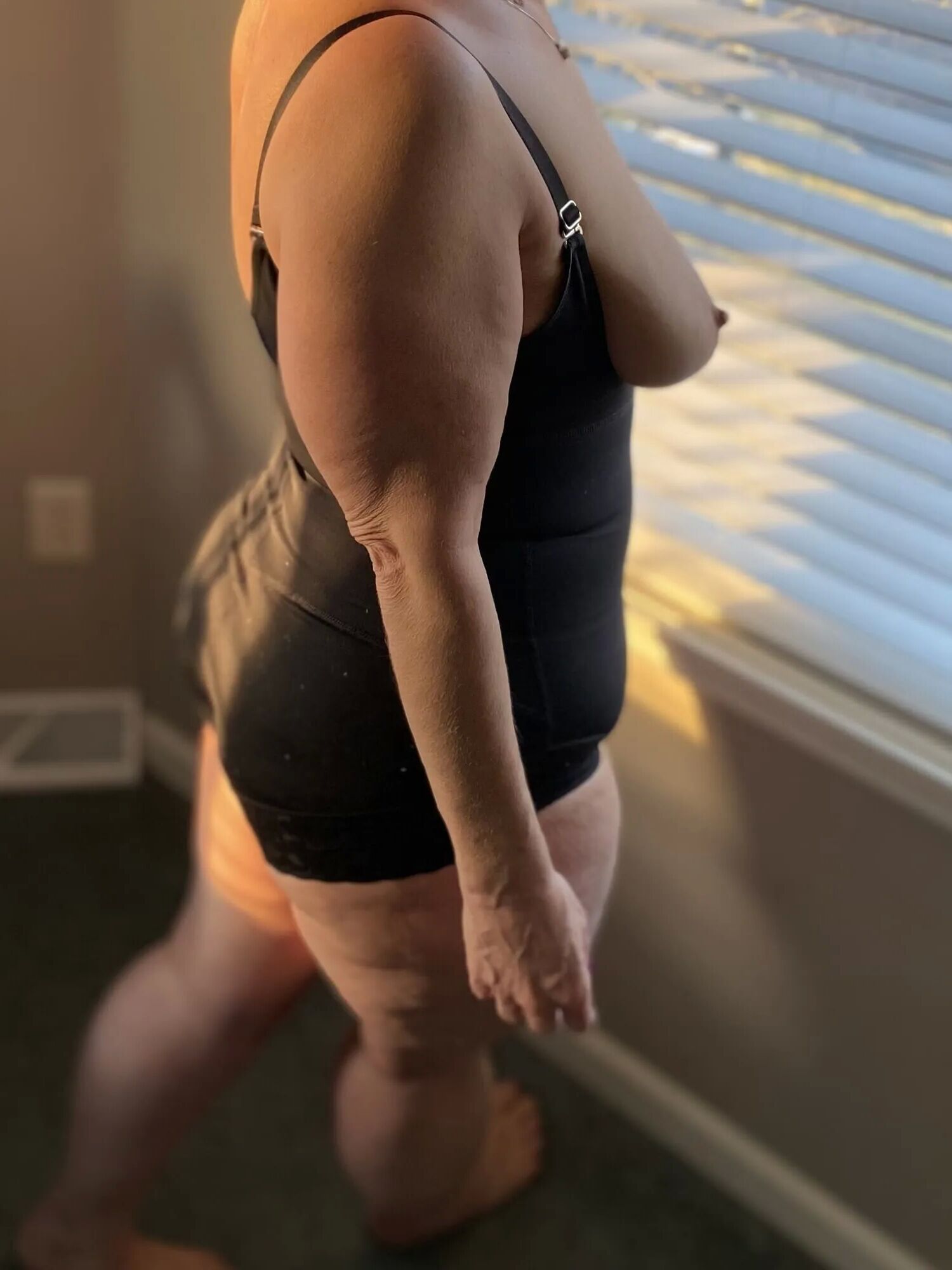 MILF Ass Pictures - 8 Pics