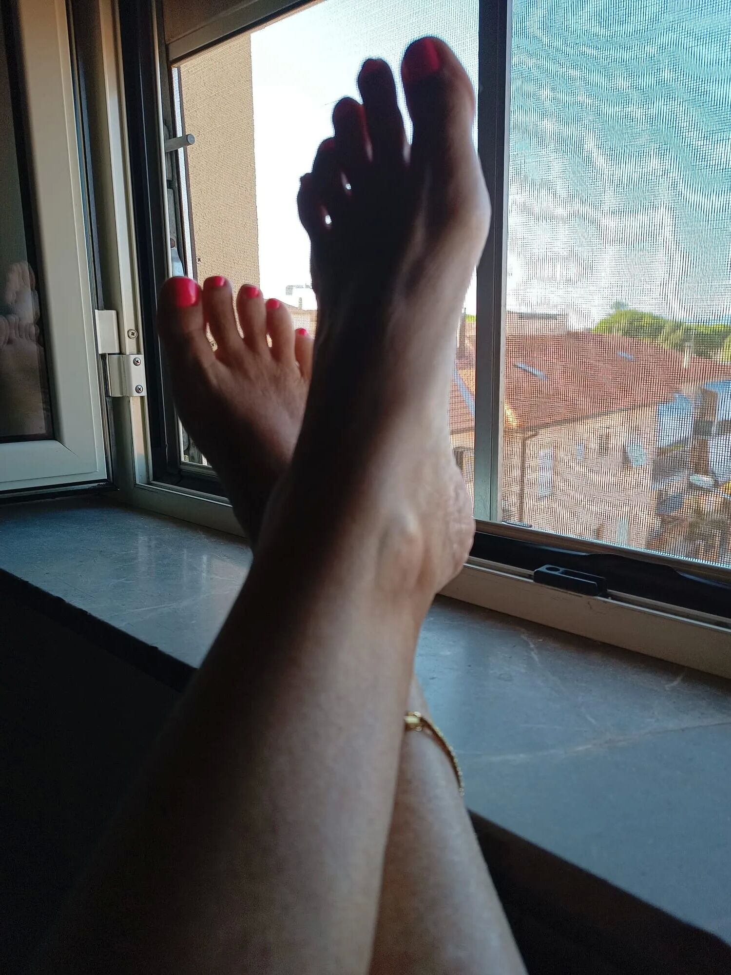 Sexy feet - 5 Pics
