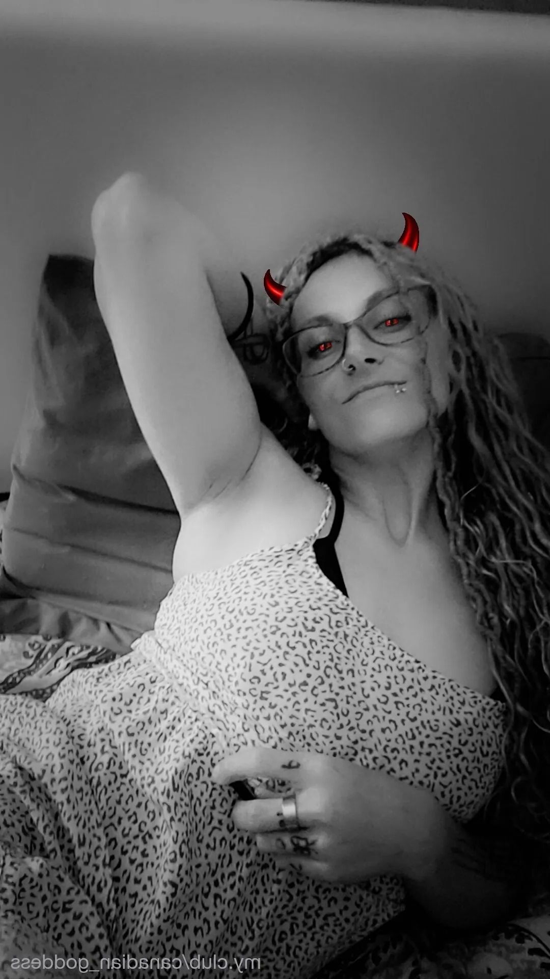 Canadian Goddess Free Photos - 8 Pics