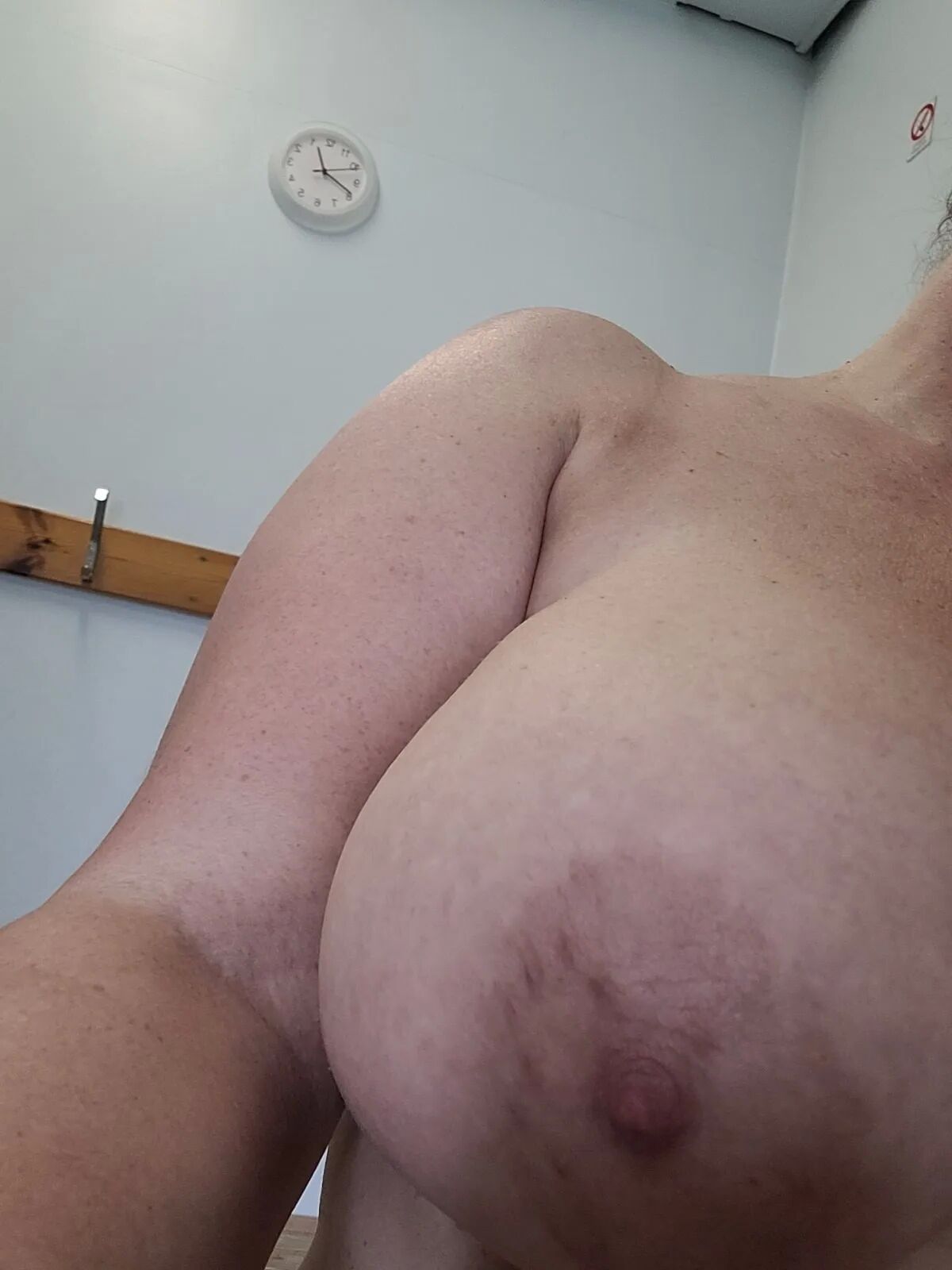 Wife alone in lockerroom after workout - 7 Pics
