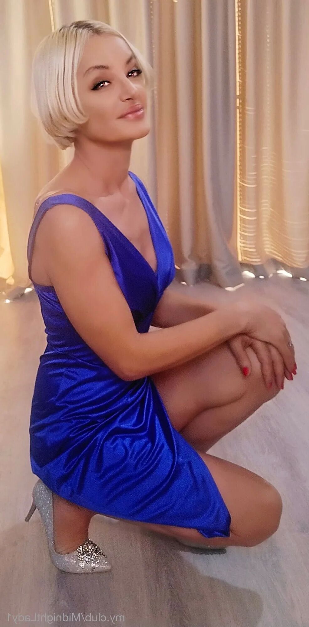LadyOfMisteryX Free Photos - 10 Pics