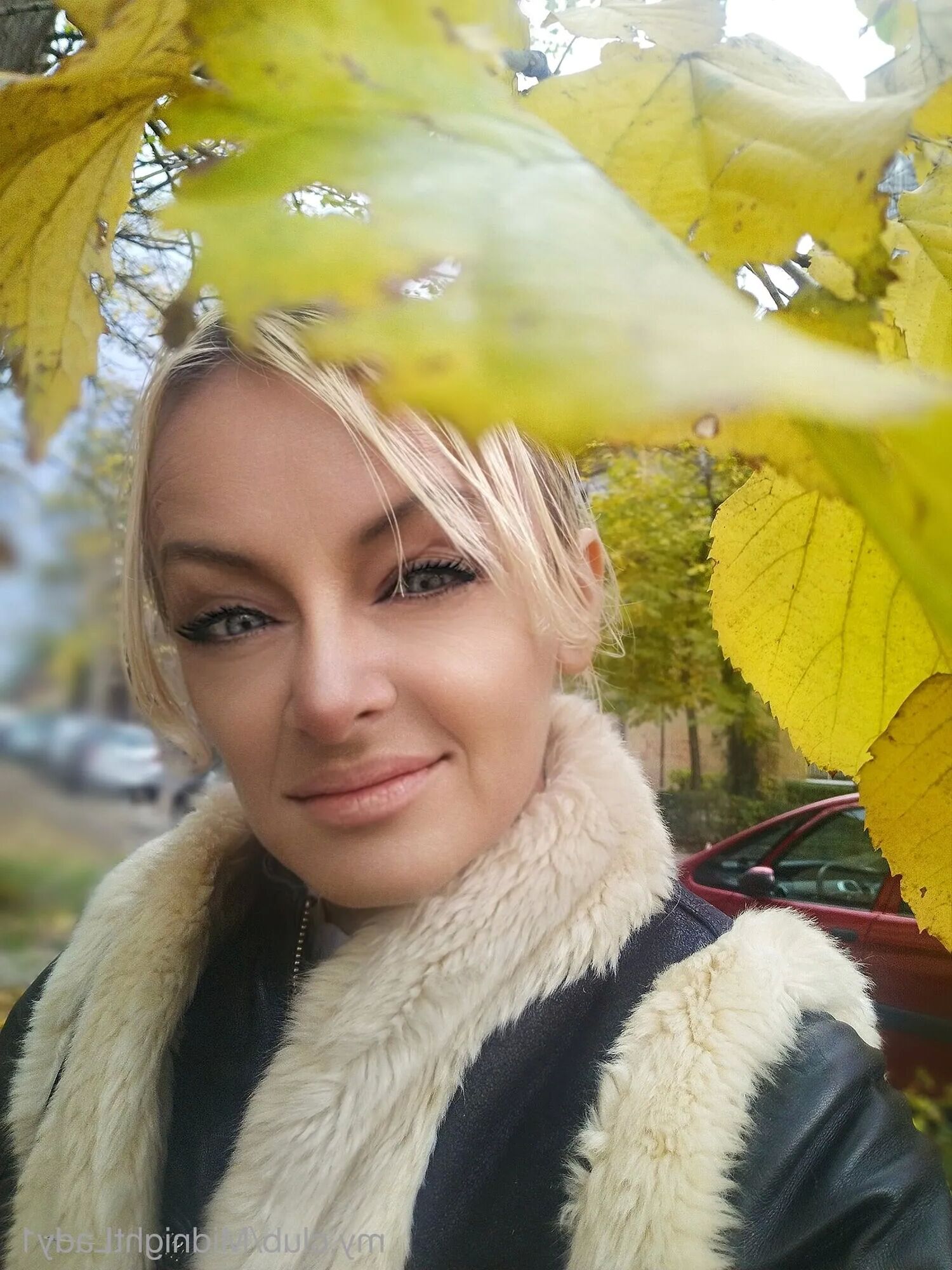 LadyOfMisteryX Free Photos - 10 Pics