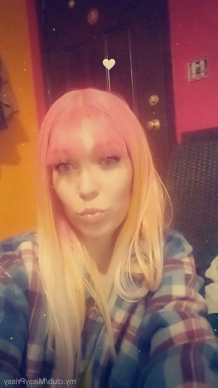 Mega Squirter MissPrissy Free Photos - 7 Pics