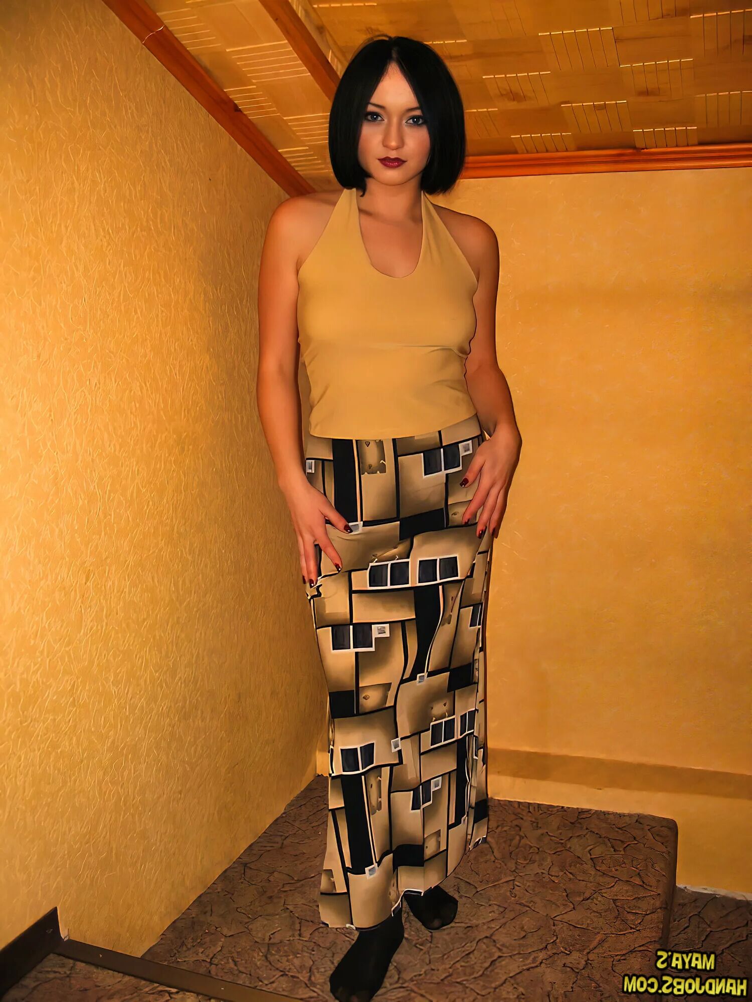 Natural tits and nylons - 10 Pics