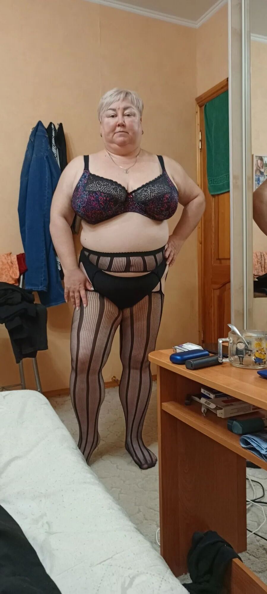 I'm in my underwear - 11 Pics