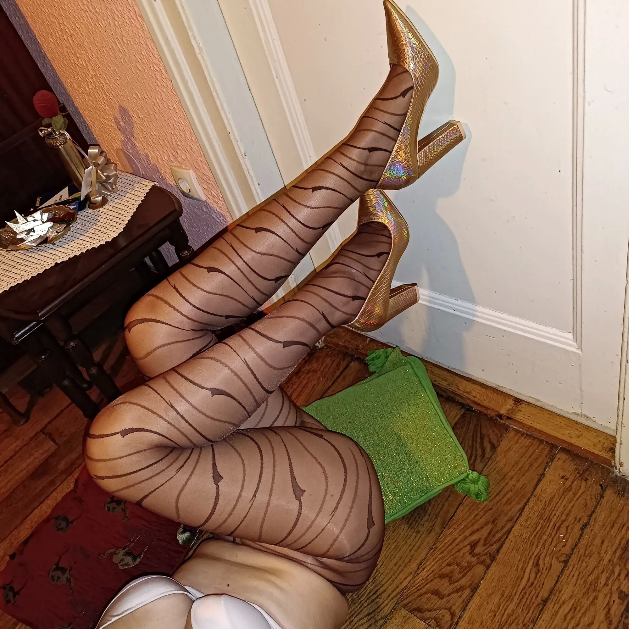 Legs - 41 Pics
