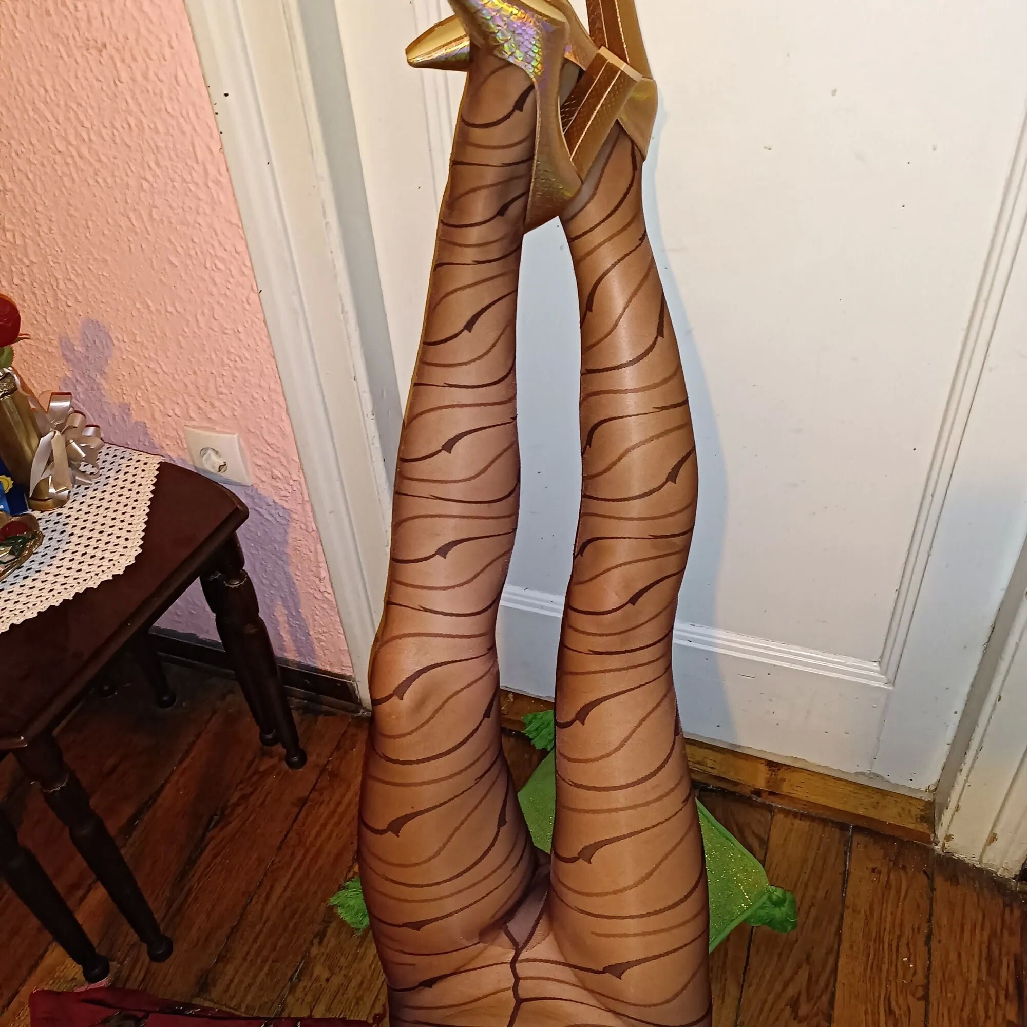 Legs - 41 Pics
