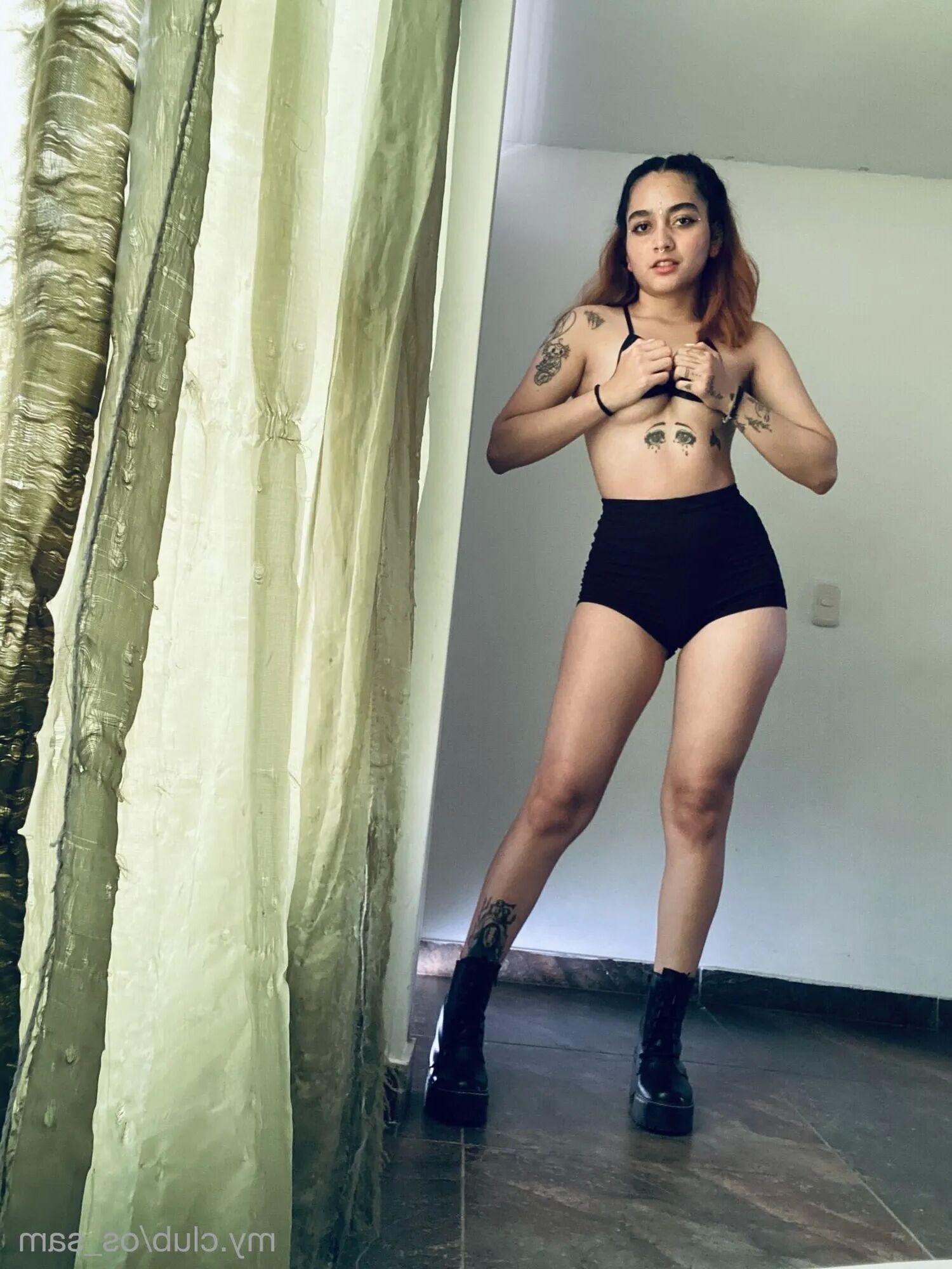 Samantha Free Photos - 5 Pics