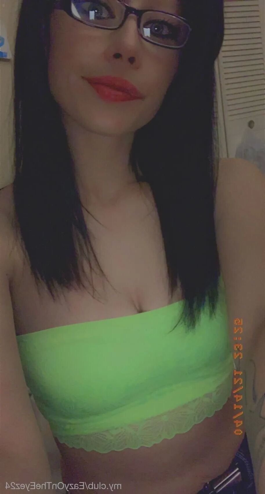 EazyOnTheEyez24 Free Photos - 28 Pics