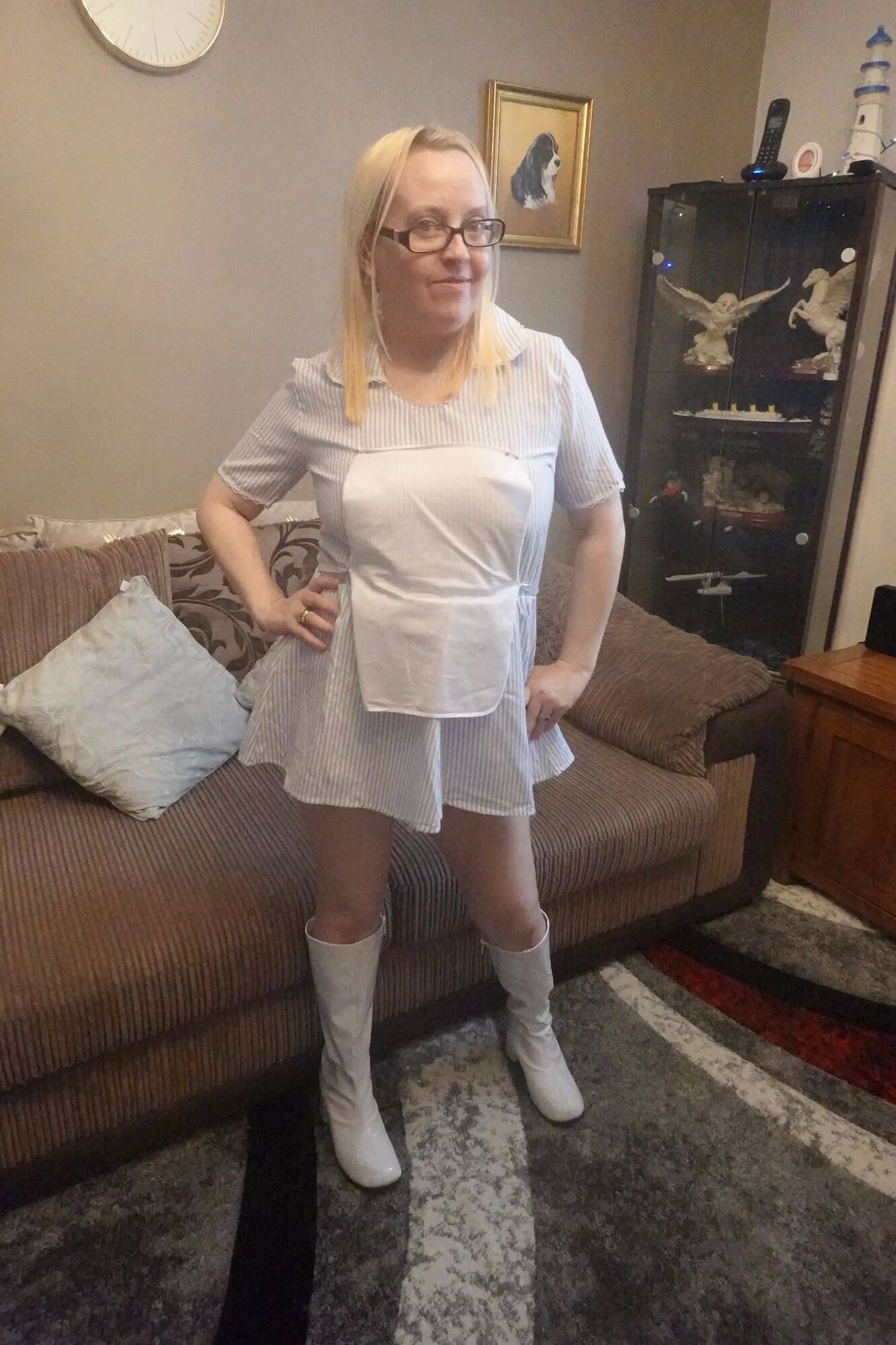 Nurse in Boots - 28 Pics