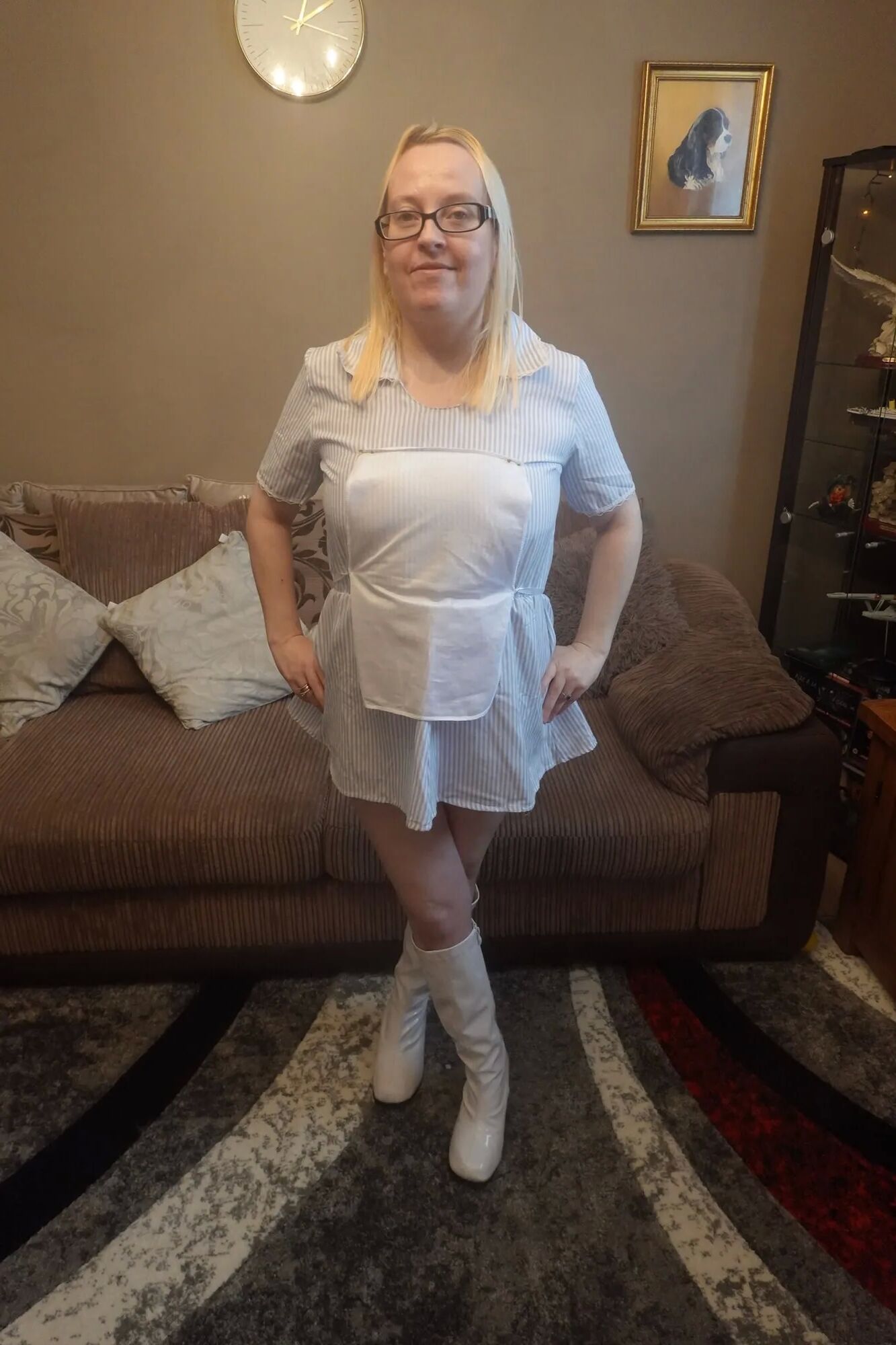 Nurse in Boots - 28 Pics