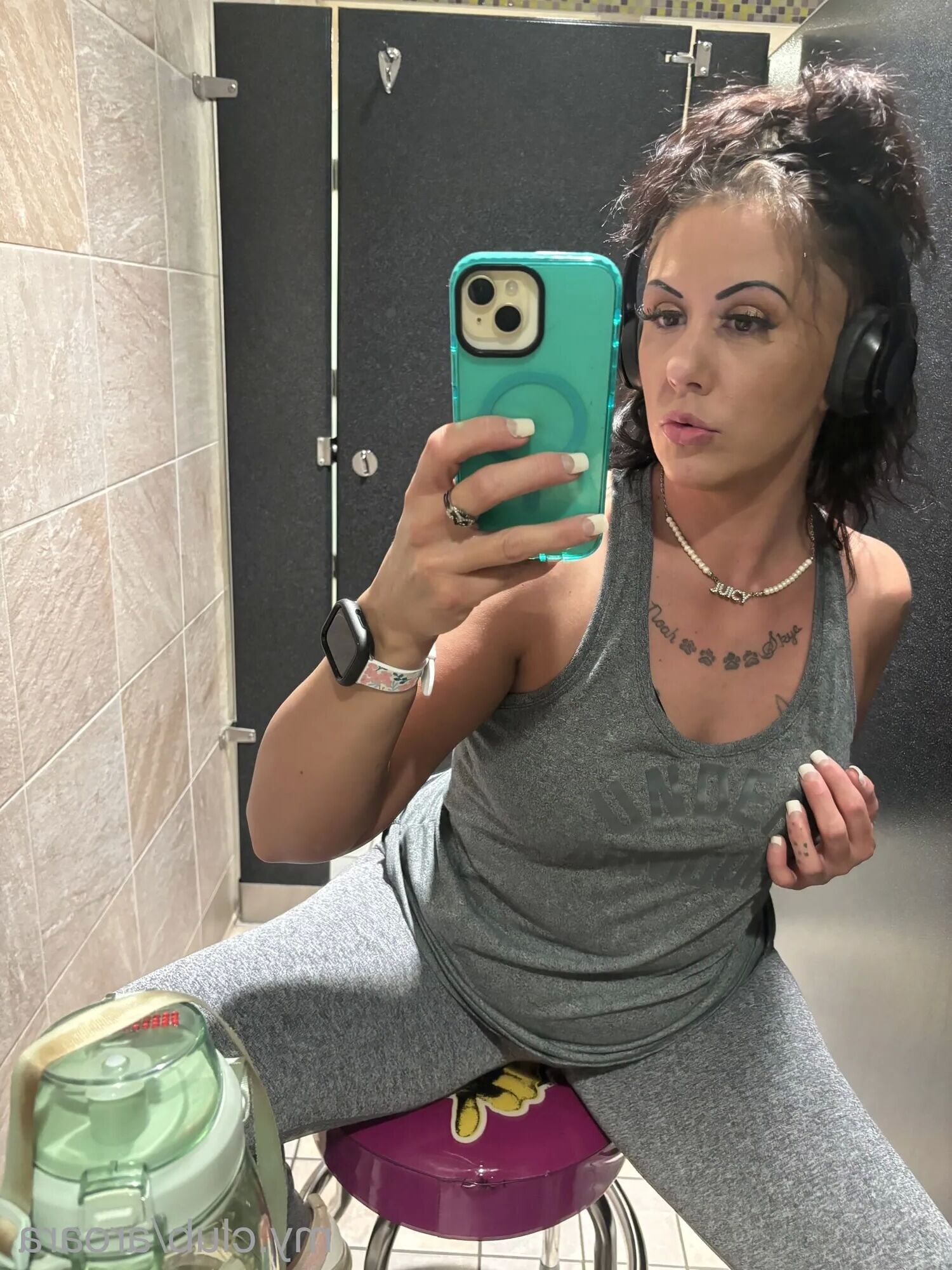Aroara Free Photos - 16 Pics