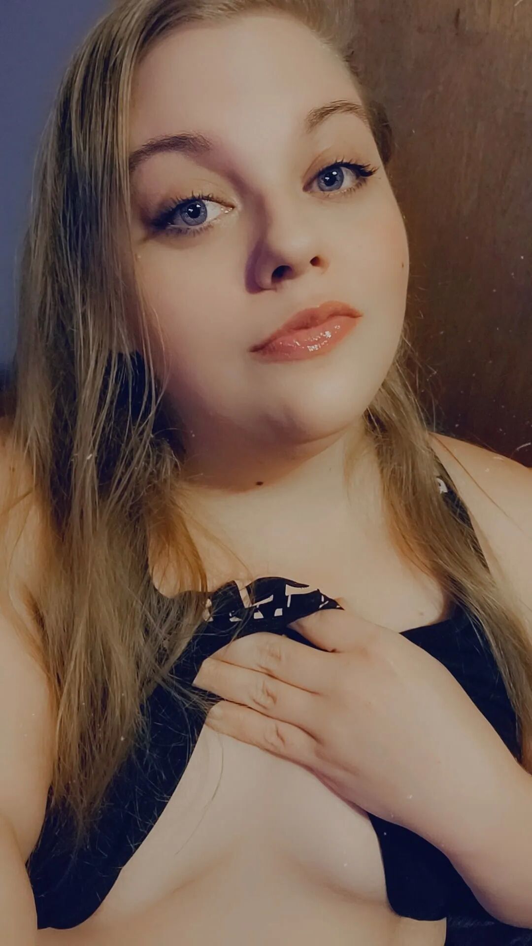 Sexy bbw chubby milf showing off for you - 21 Pics