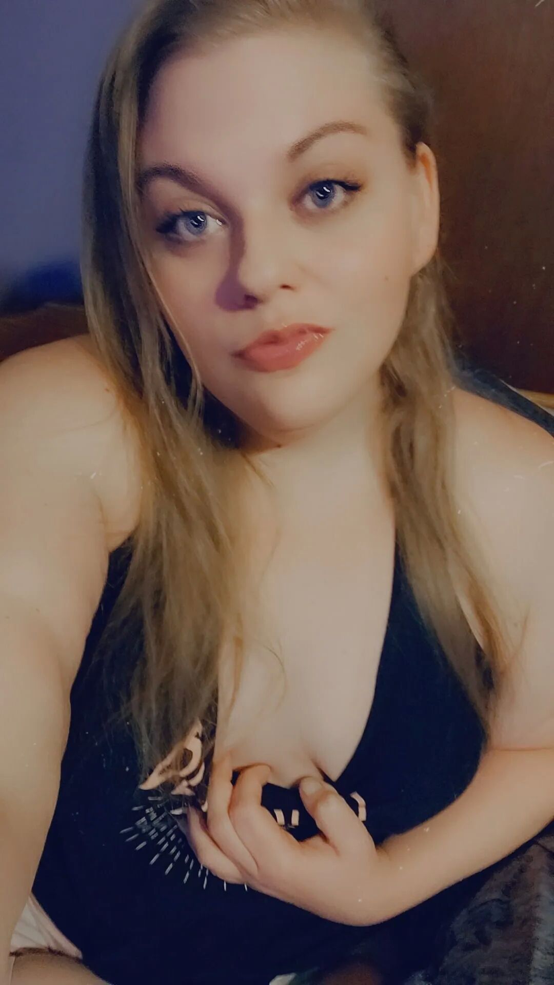 Sexy bbw chubby milf showing off for you - 21 Pics